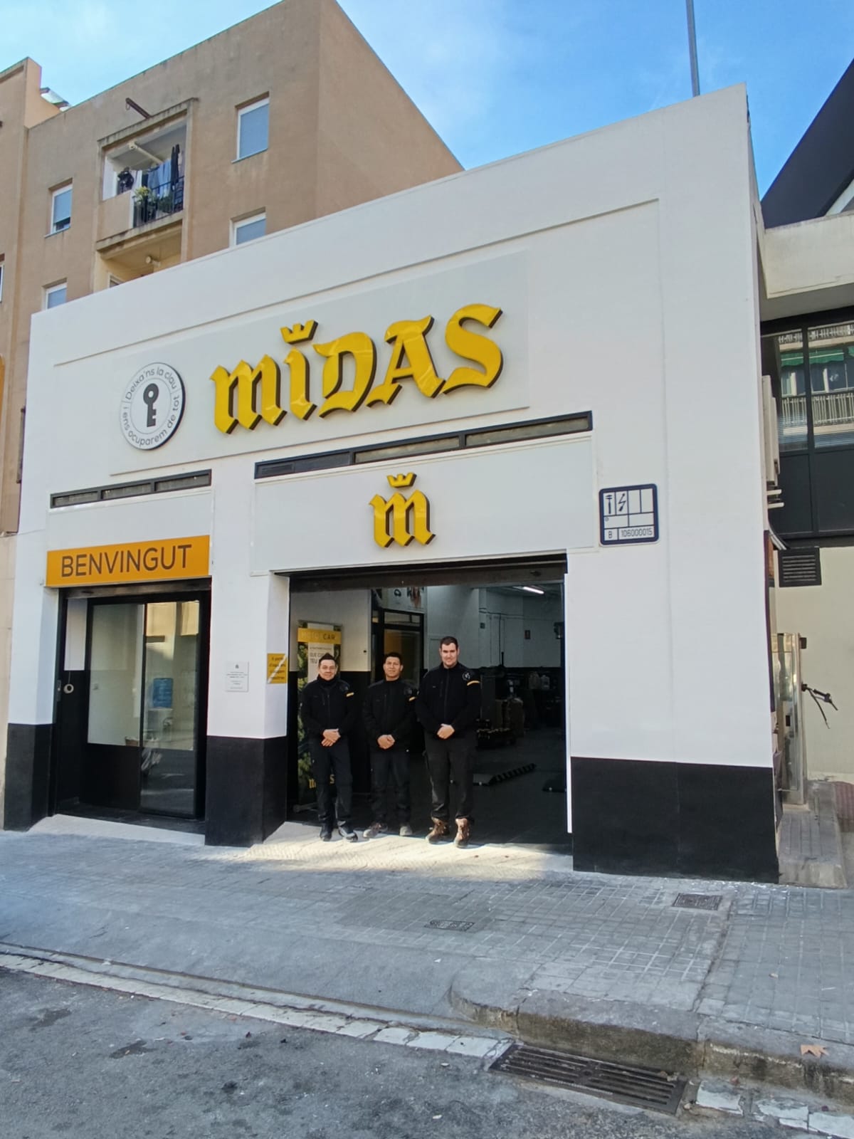 Auto Service Midas Dr. Pi I Molist 110 slide 1